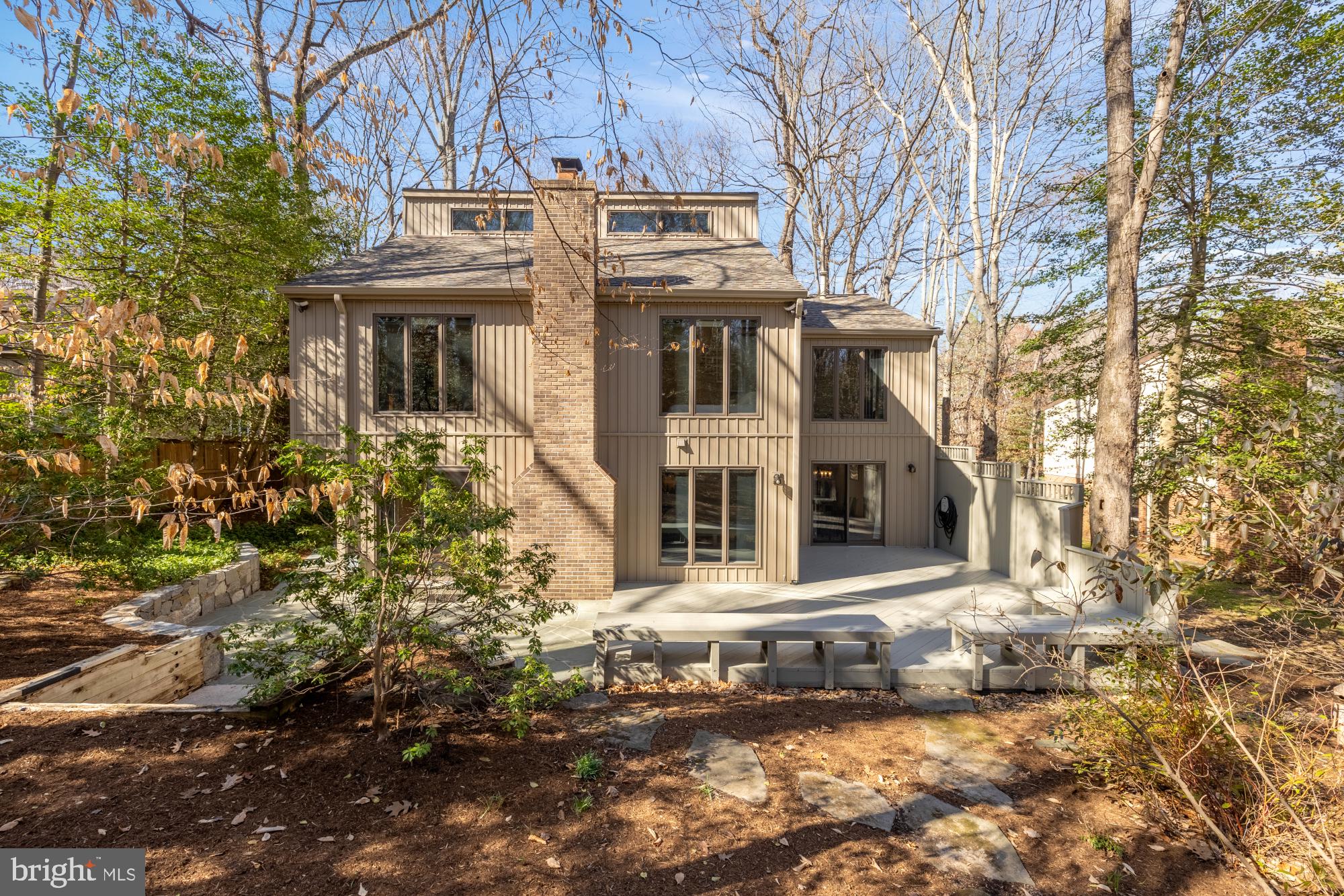 10419 CROSSING CREEK