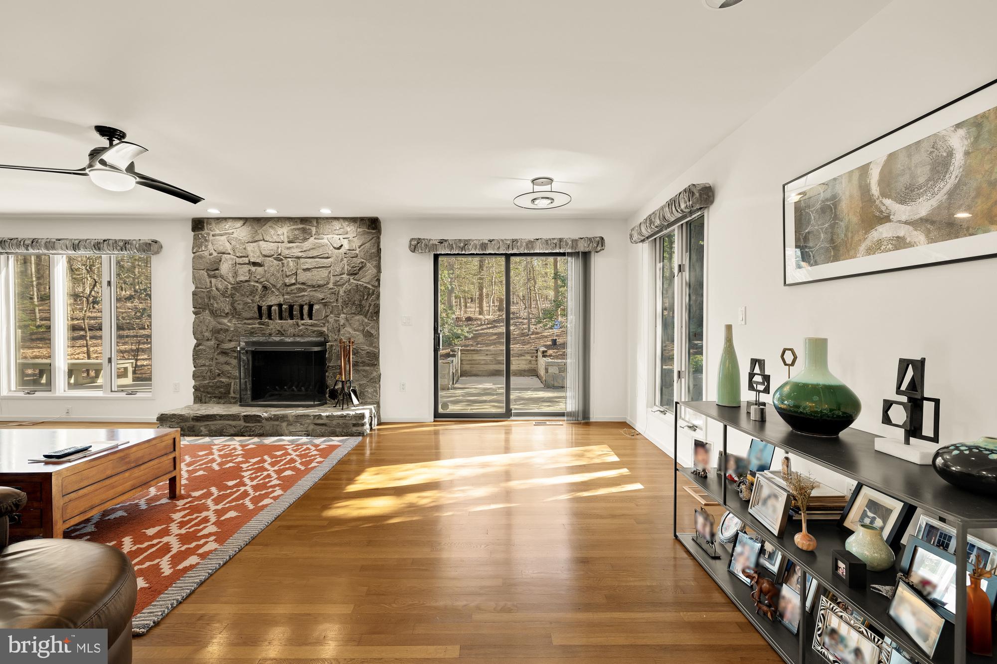 10419 CROSSING CREEK