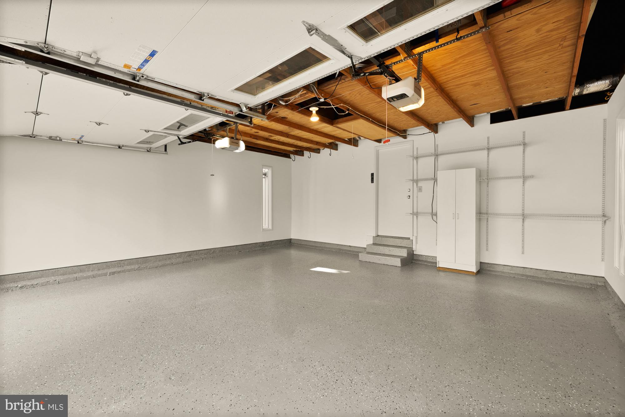 10419 CROSSING CREEK