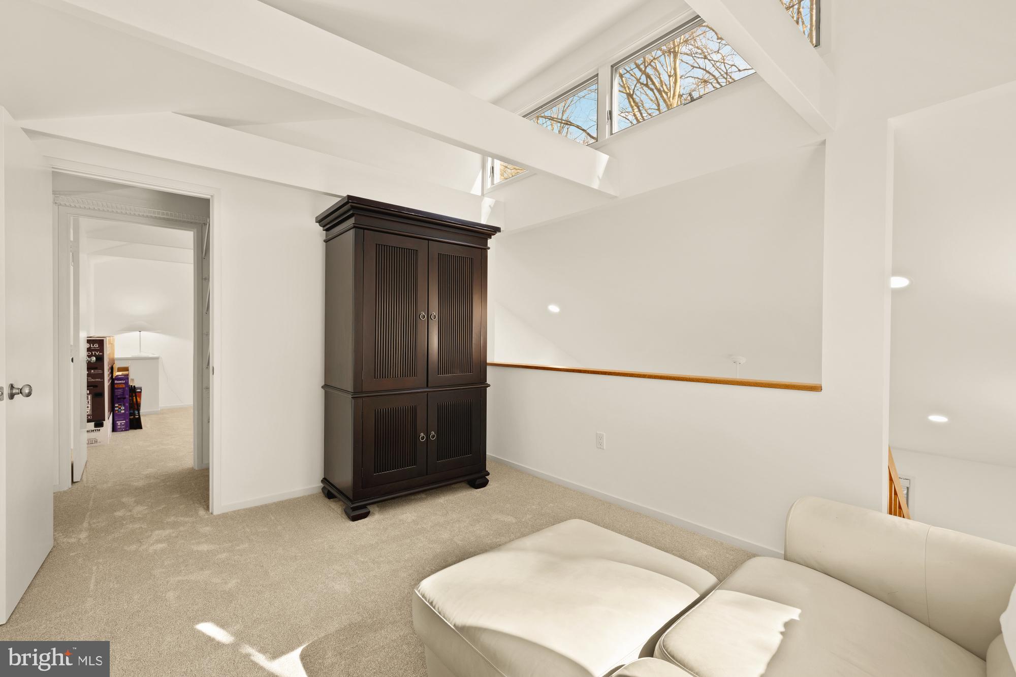 10419 CROSSING CREEK