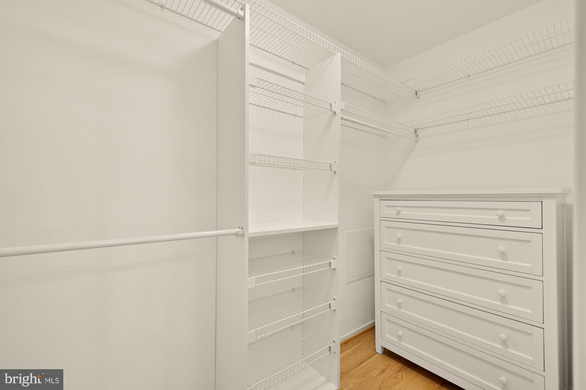 10419 CROSSING CREEK