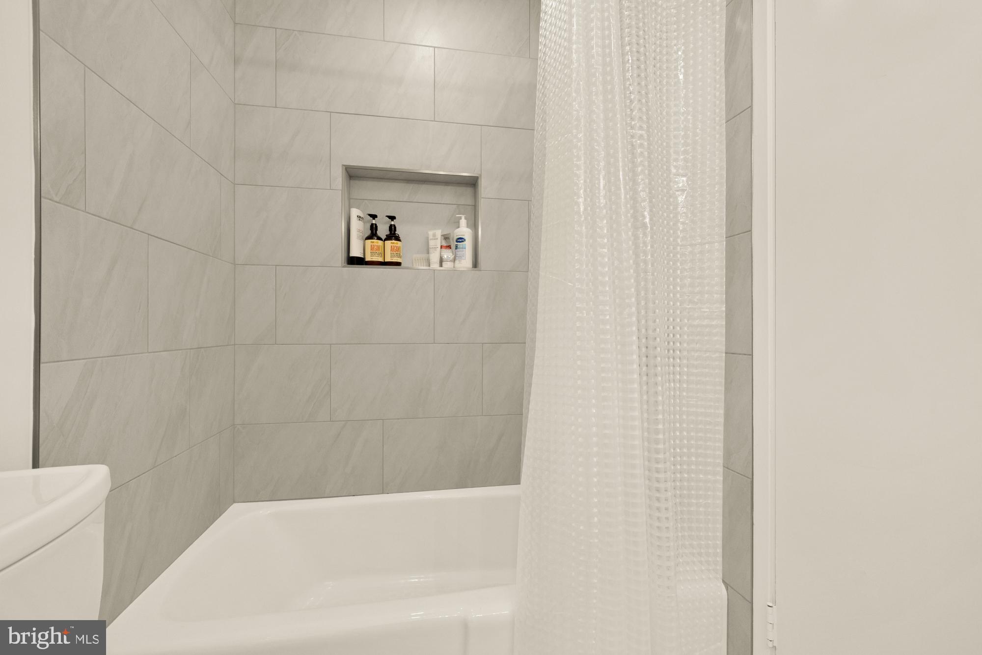 10419 CROSSING CREEK