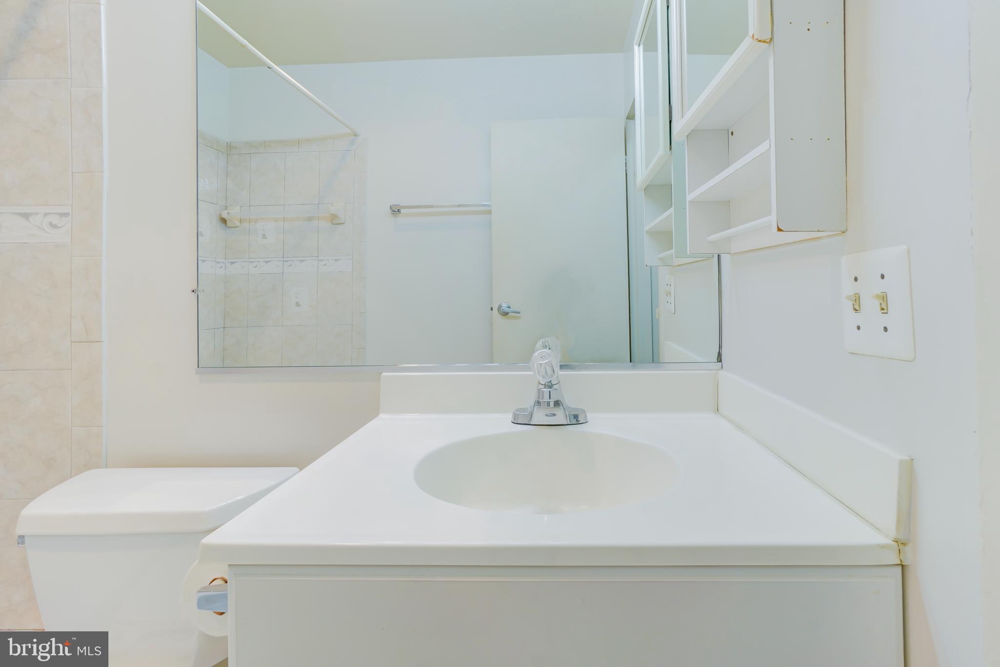 7400 LAKEVIEW DRIVE 405