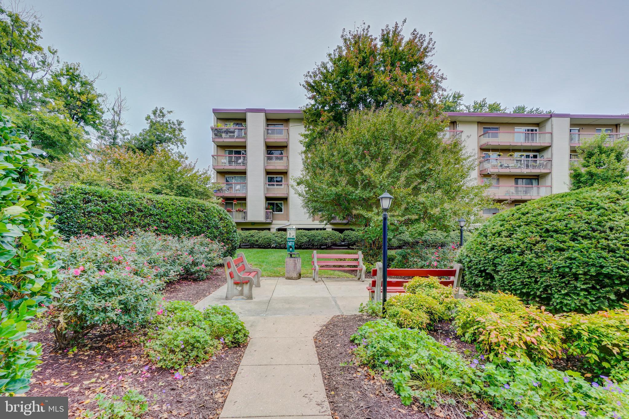 7400 LAKEVIEW DRIVE 405