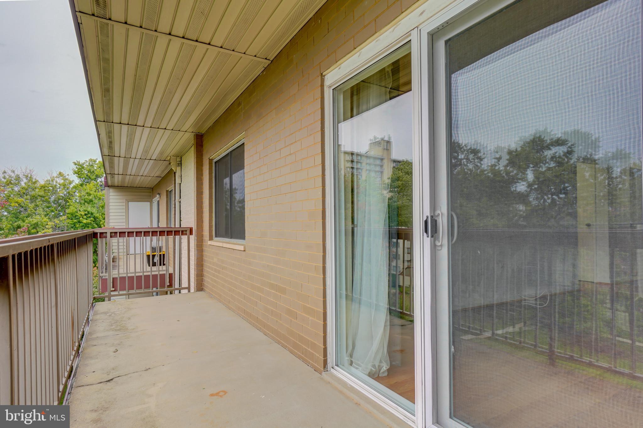 7400 LAKEVIEW DRIVE 405