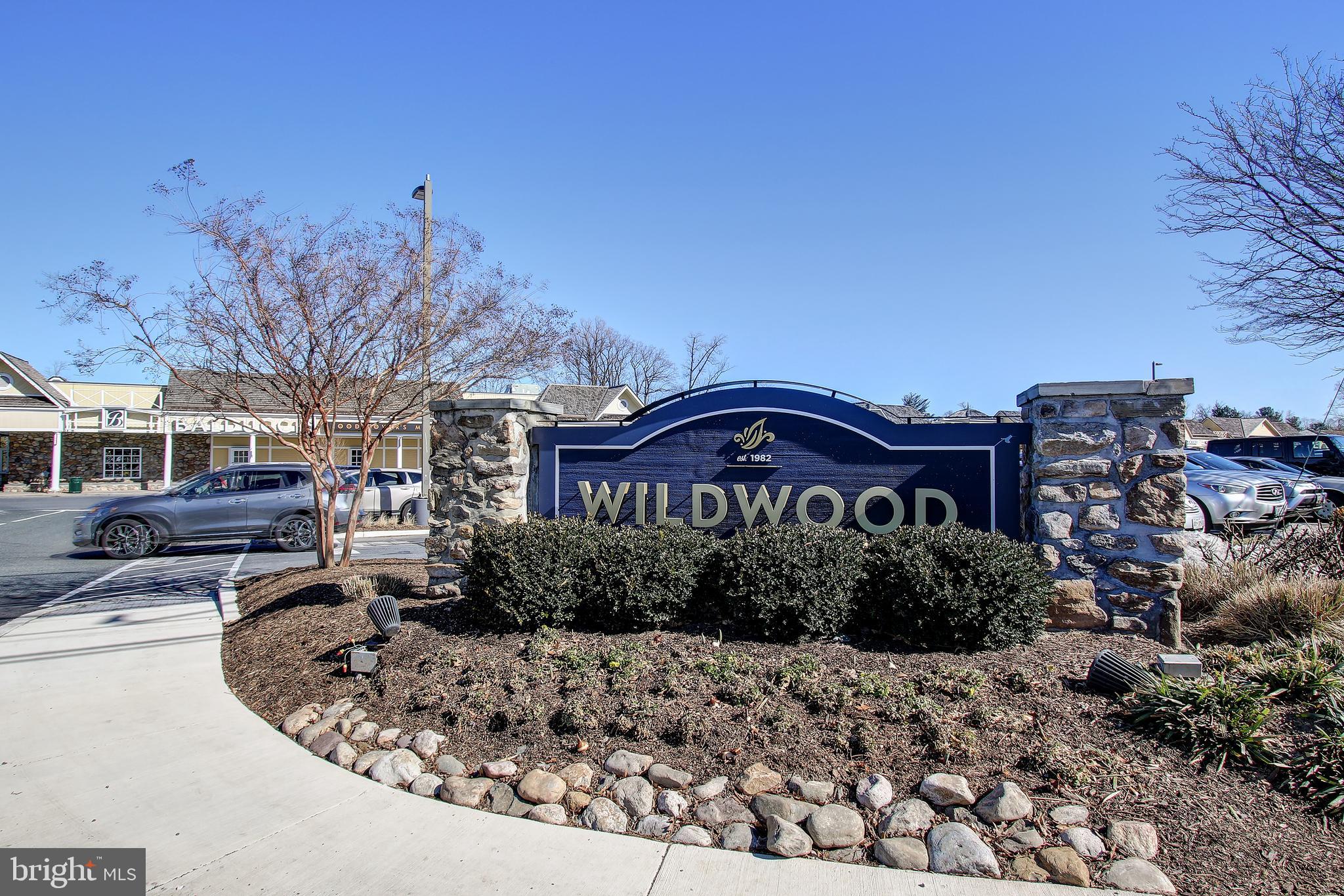 7400 LAKEVIEW DRIVE 405