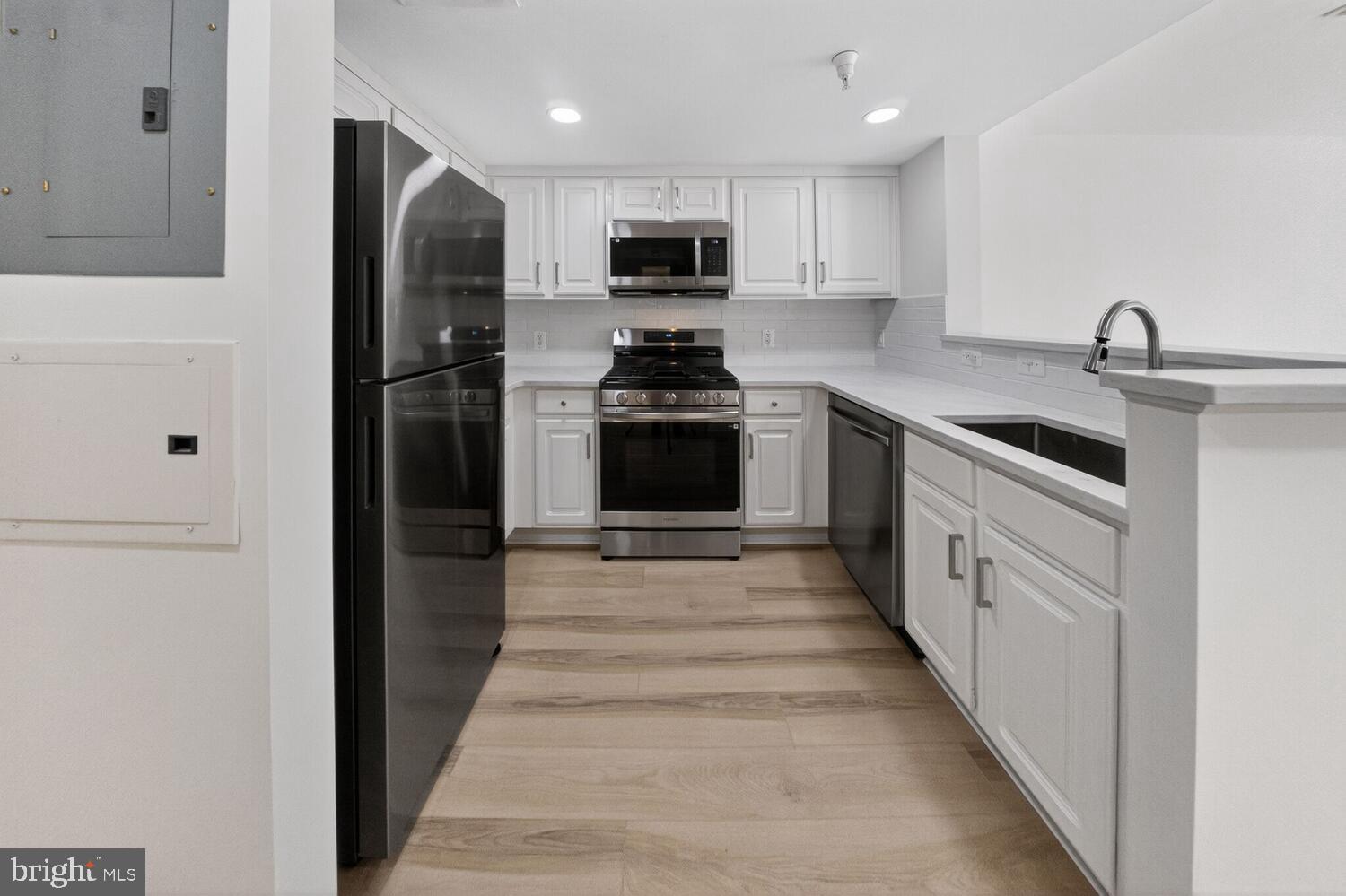 11710 OLD GEORGETOWN ROAD 705