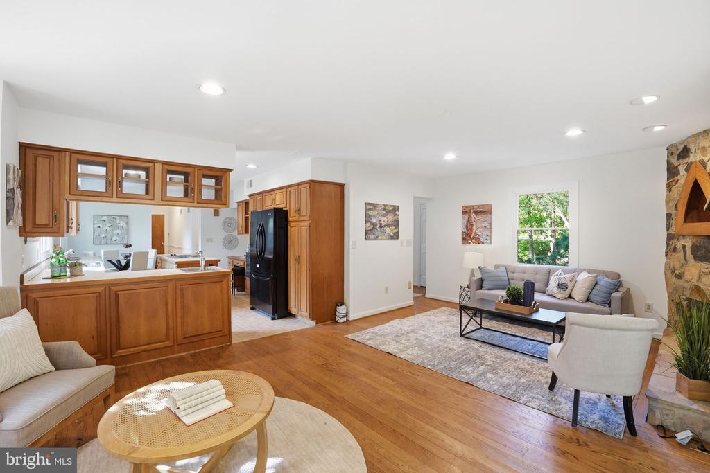 49 WELLESLEY CIRCLE