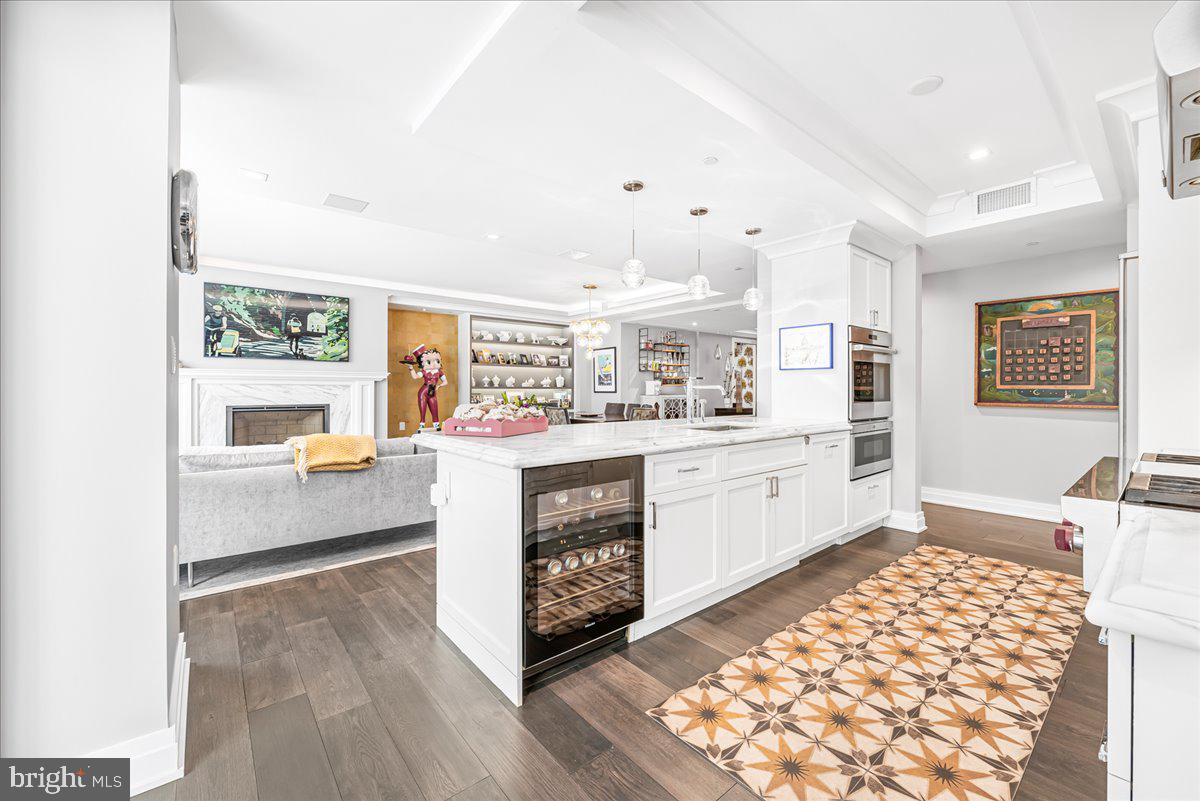 4901 HAMPDEN LANE 203