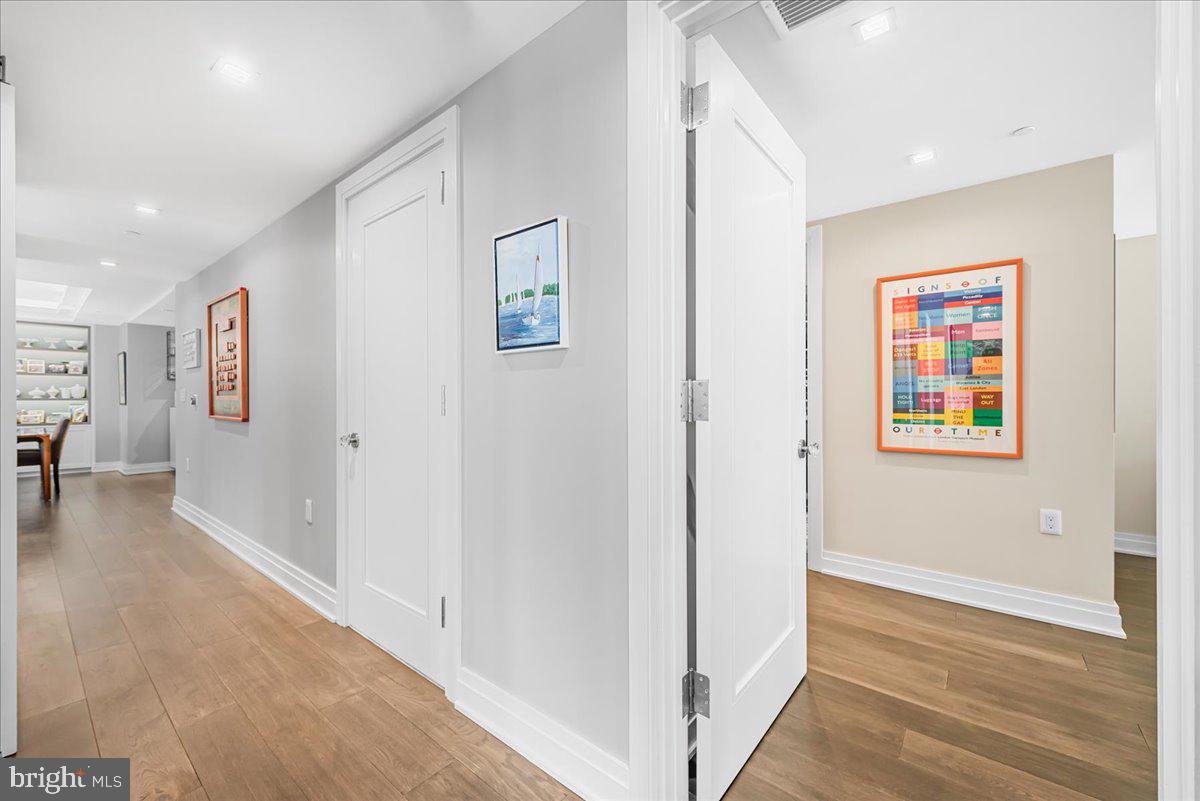 4901 HAMPDEN LANE 203