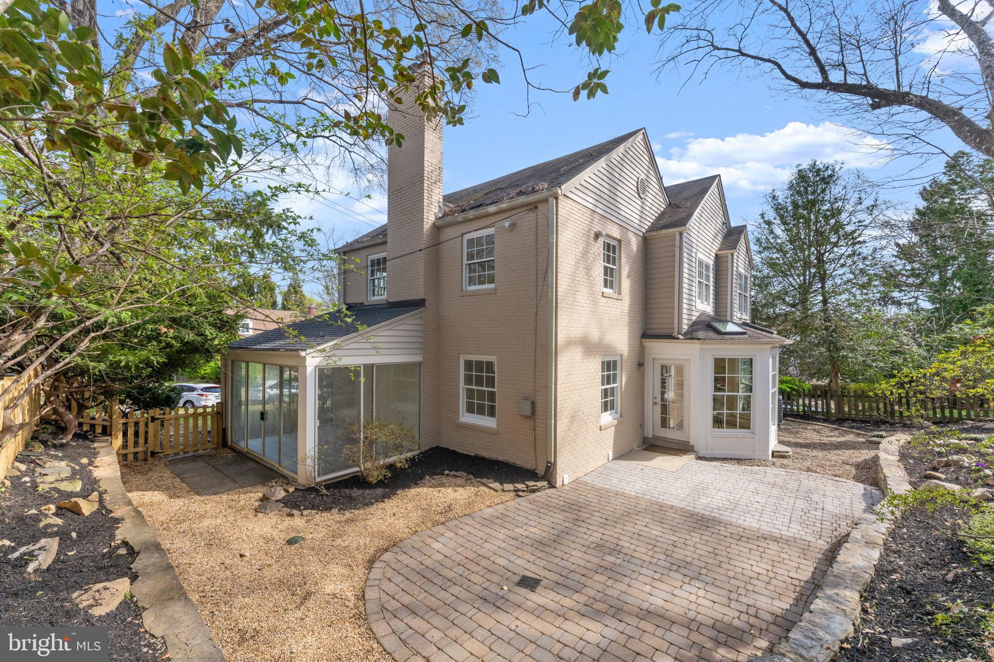 5123 BALTIMORE AVENUE