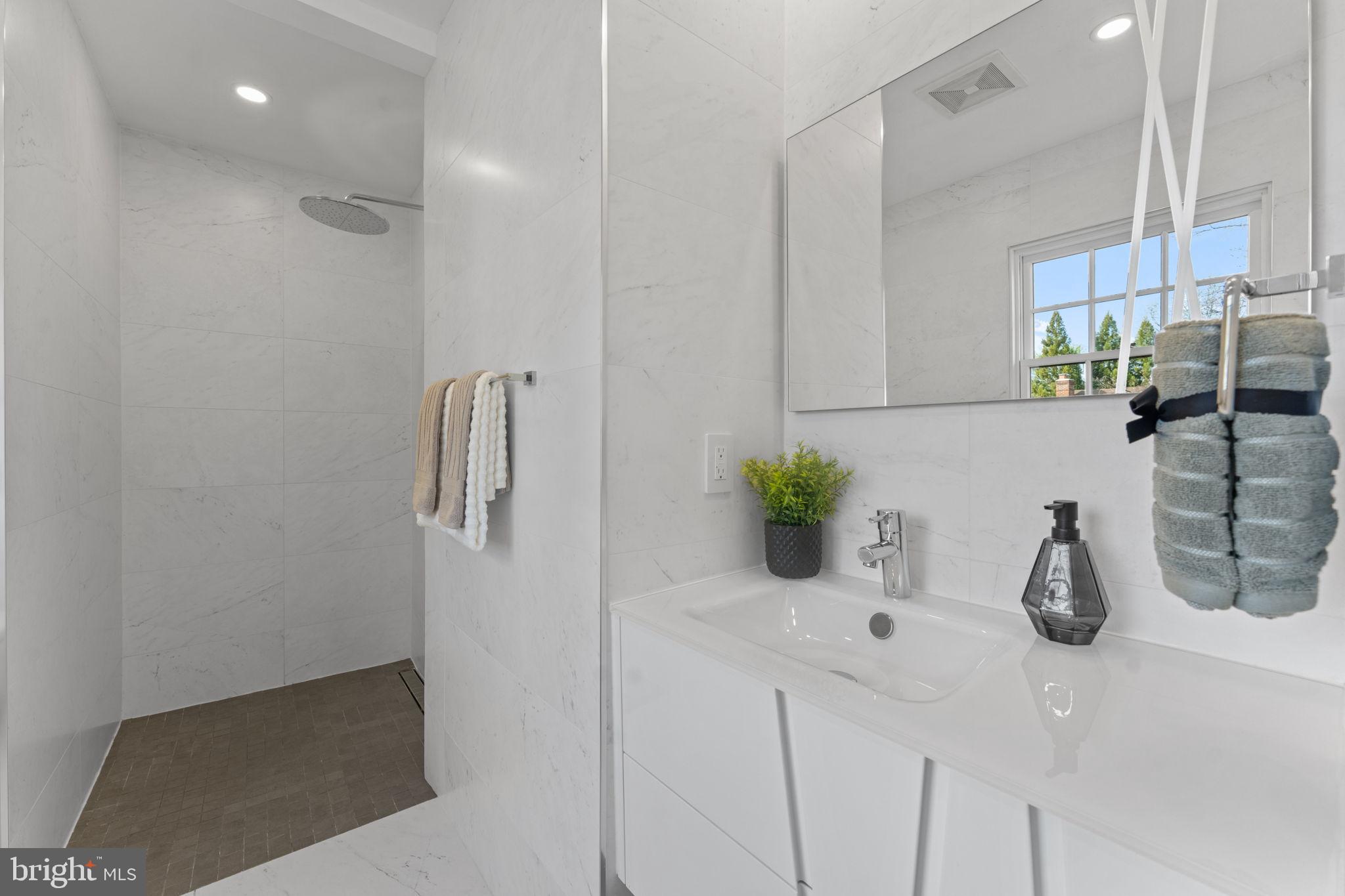 5123 BALTIMORE AVENUE