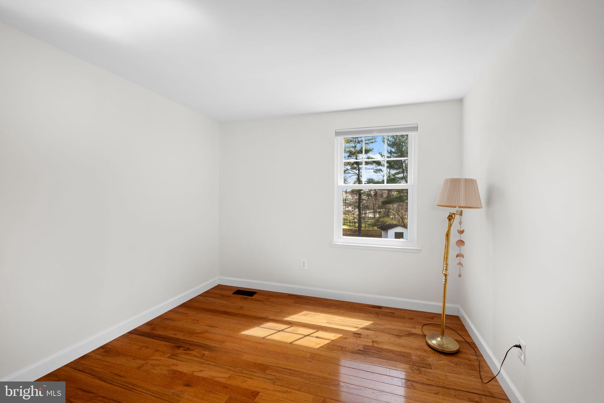 1421 COLESBERG STREET