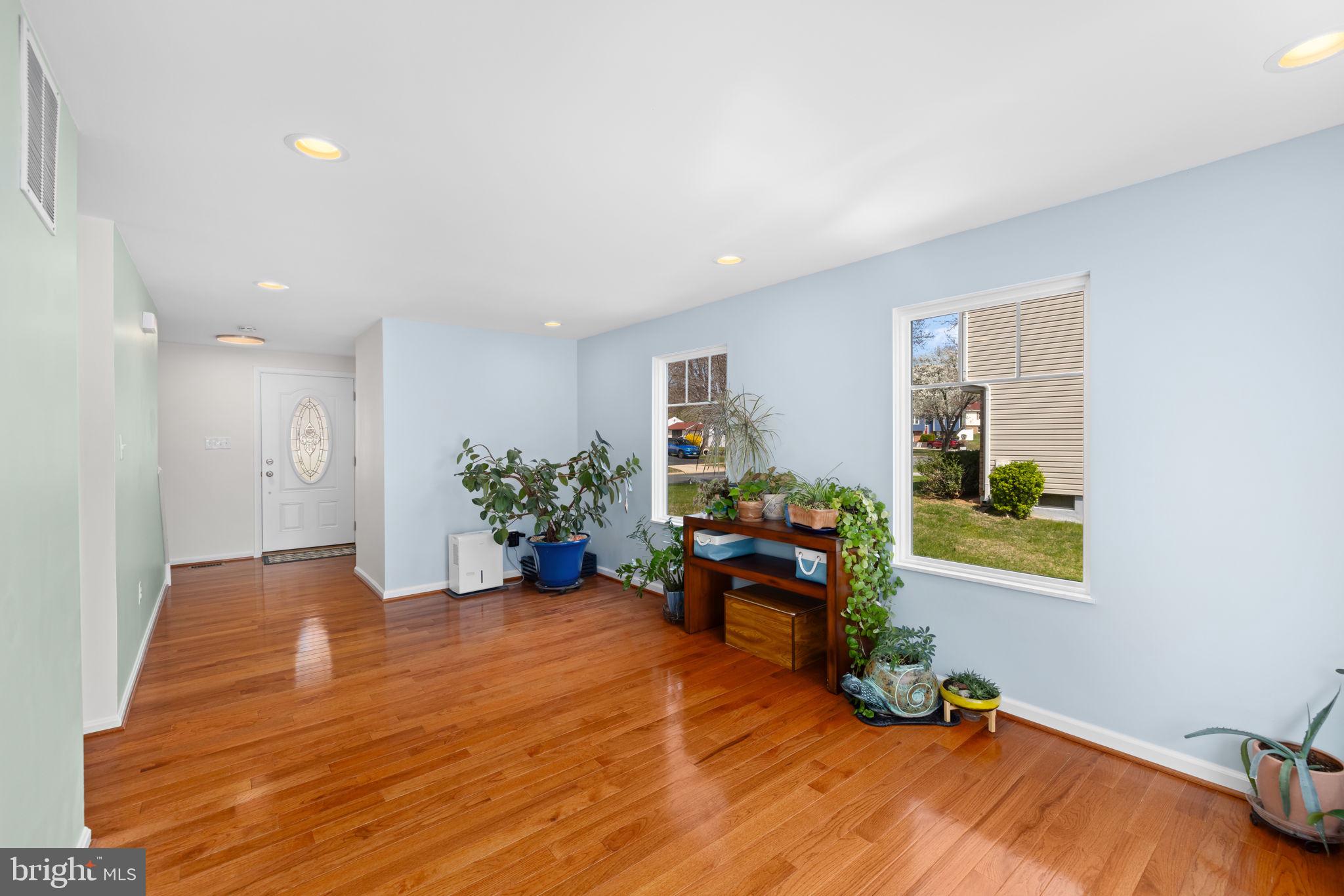 1421 COLESBERG STREET