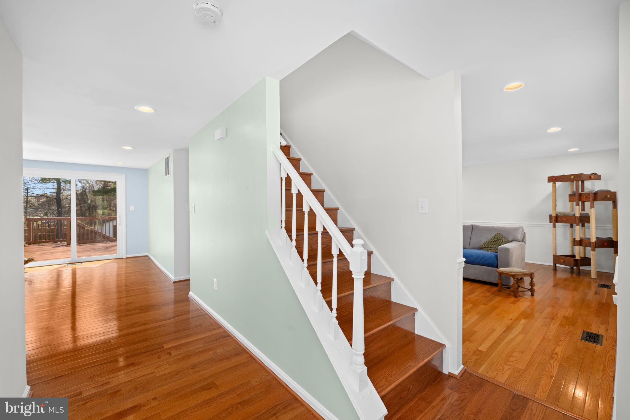 1421 COLESBERG STREET