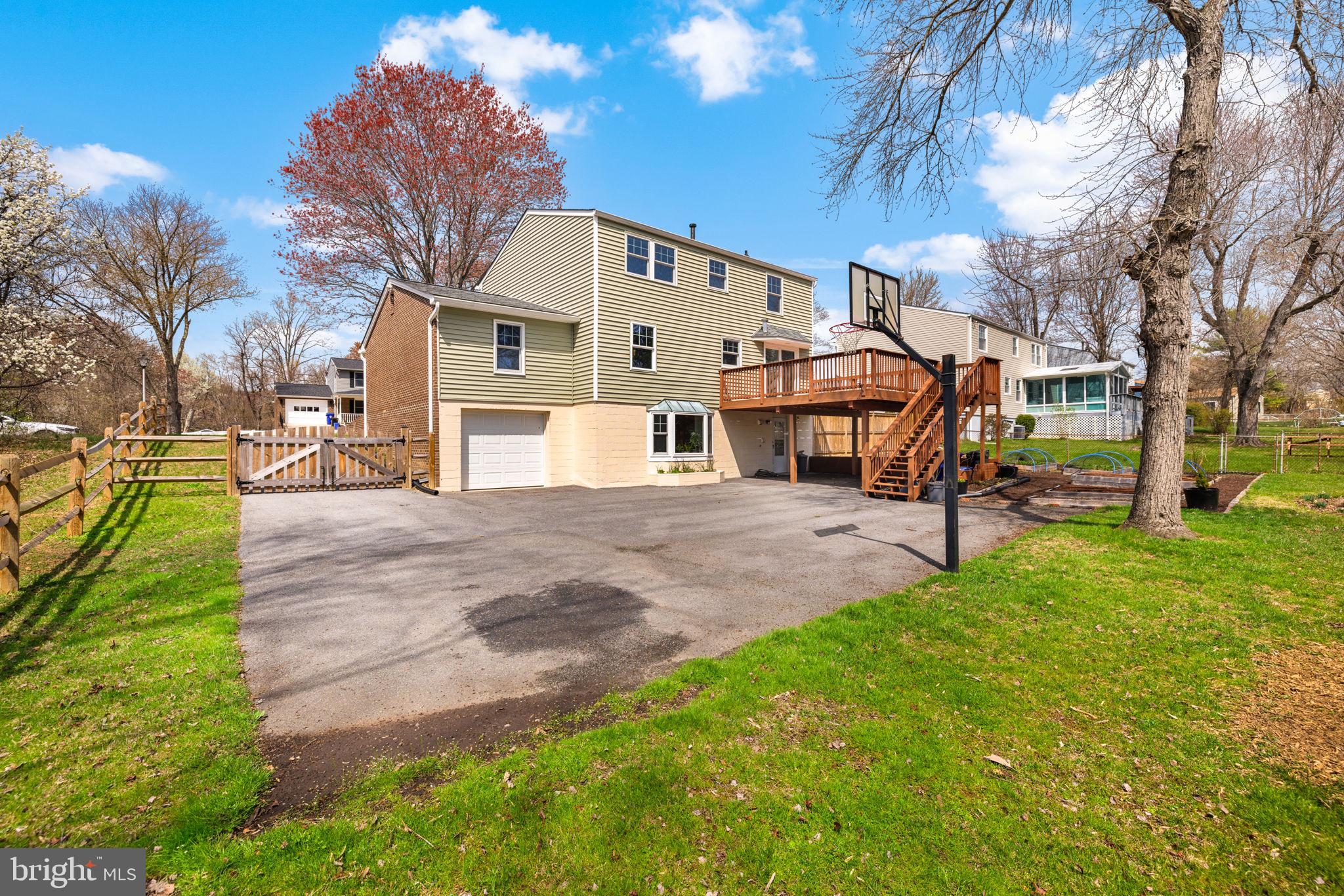 1421 COLESBERG STREET