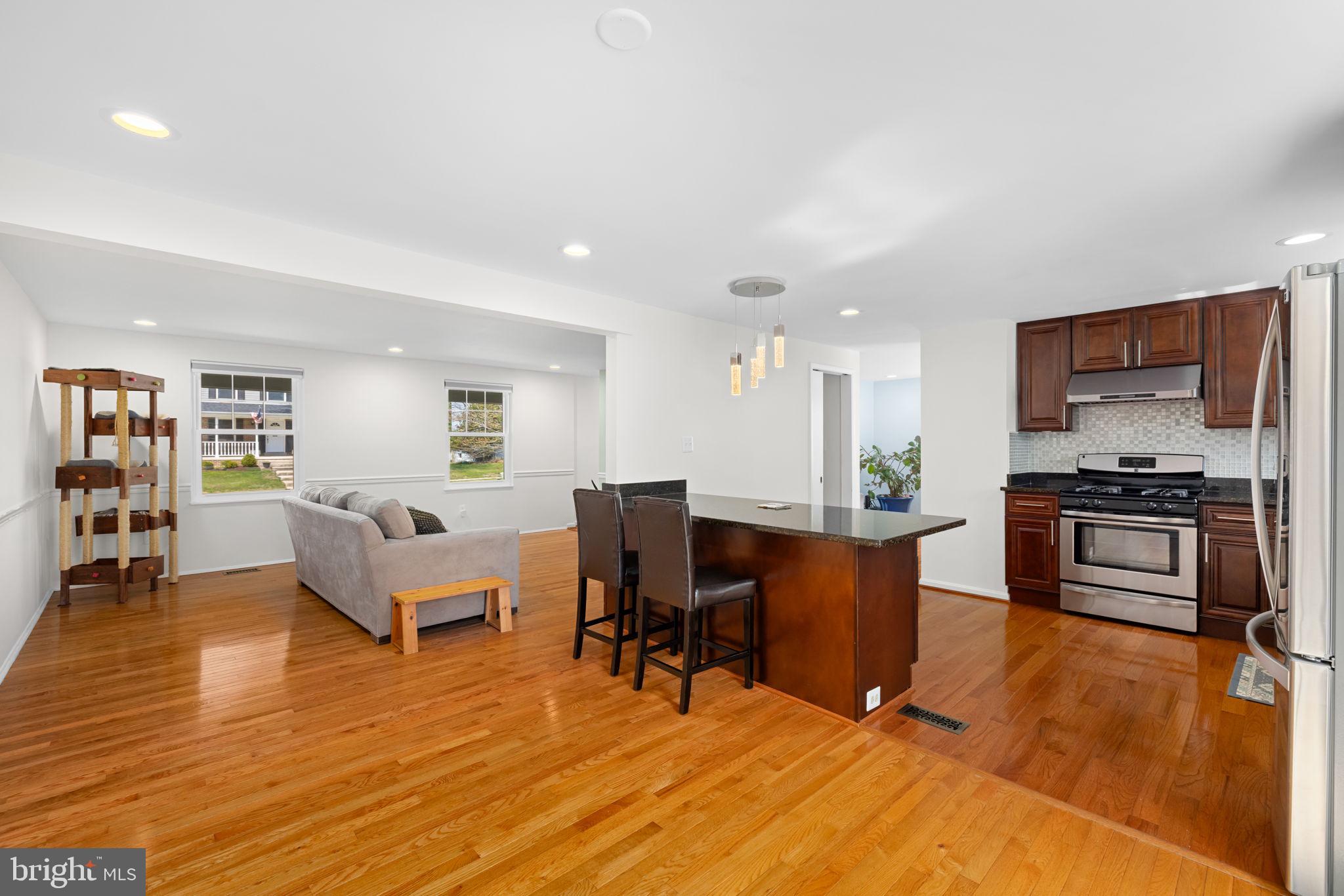 1421 COLESBERG STREET