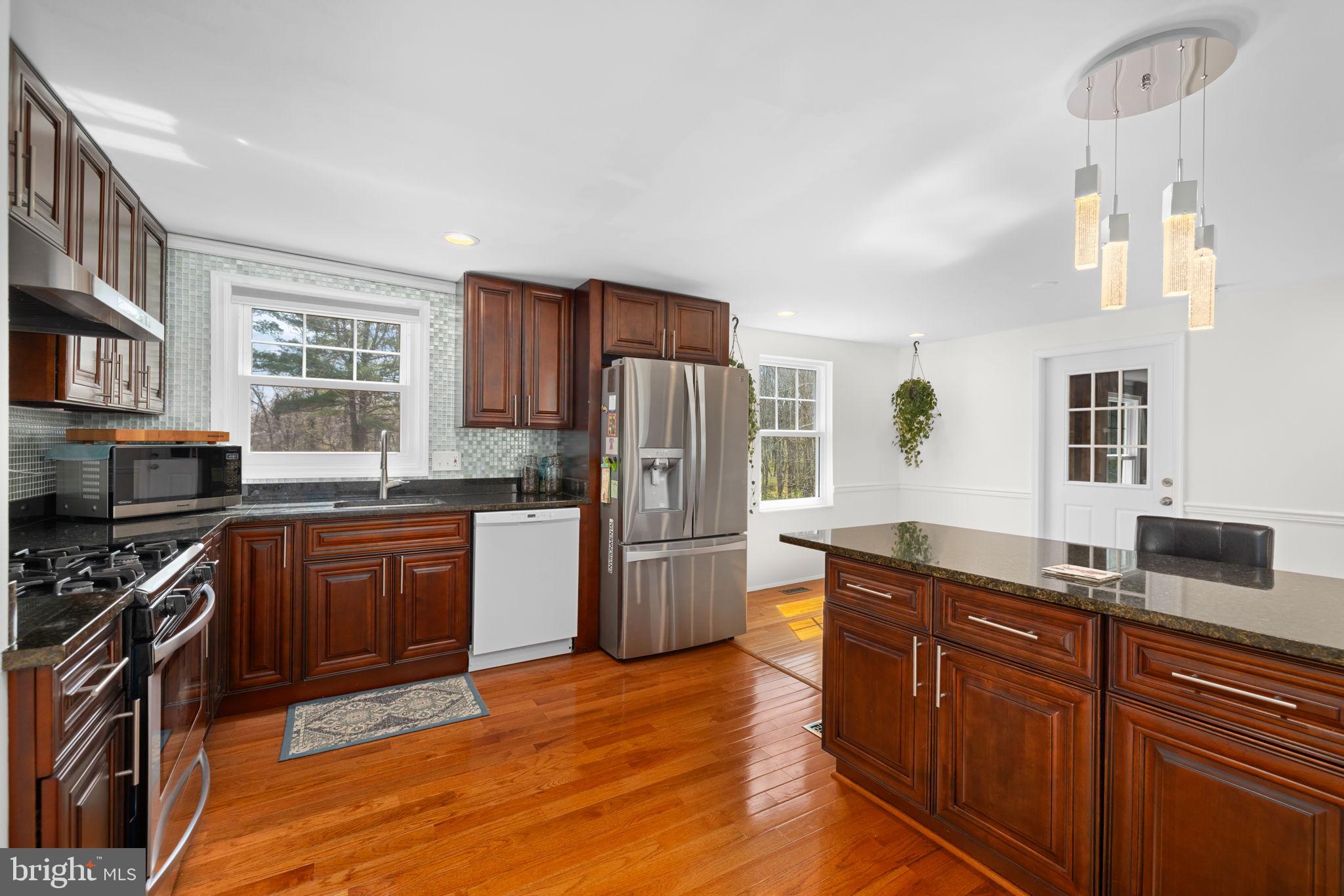 1421 COLESBERG STREET