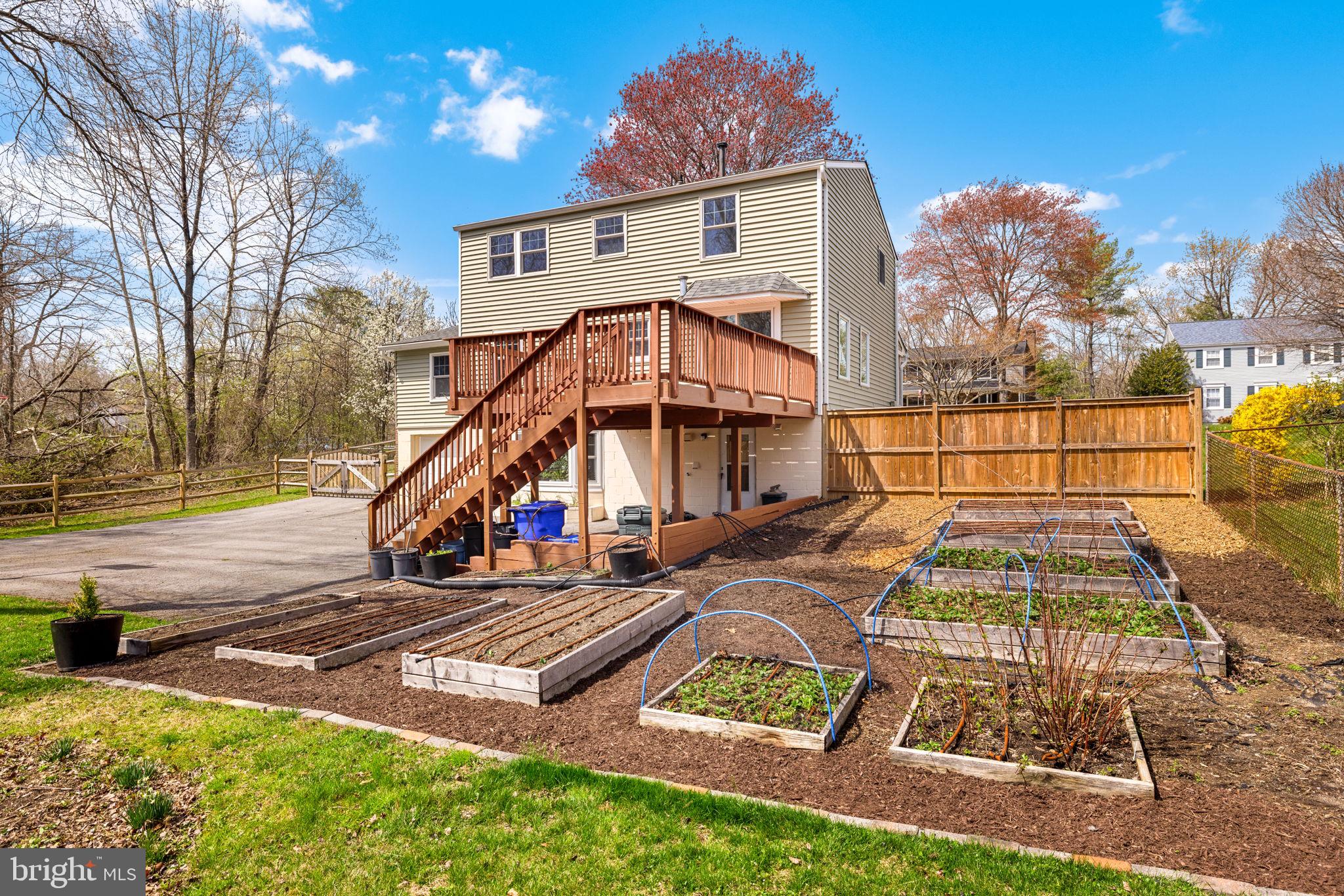 1421 COLESBERG STREET