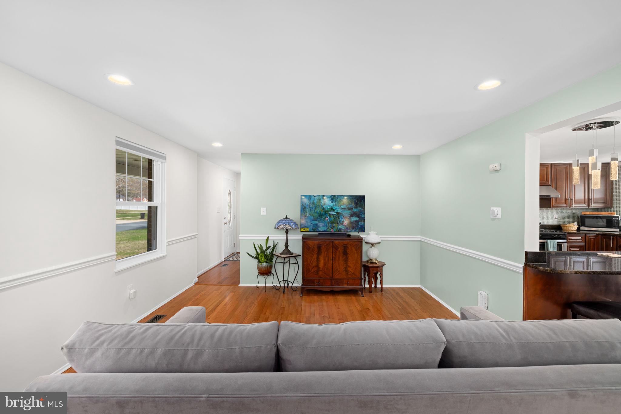 1421 COLESBERG STREET