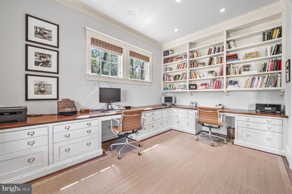7200 FAIRFAX ROAD
