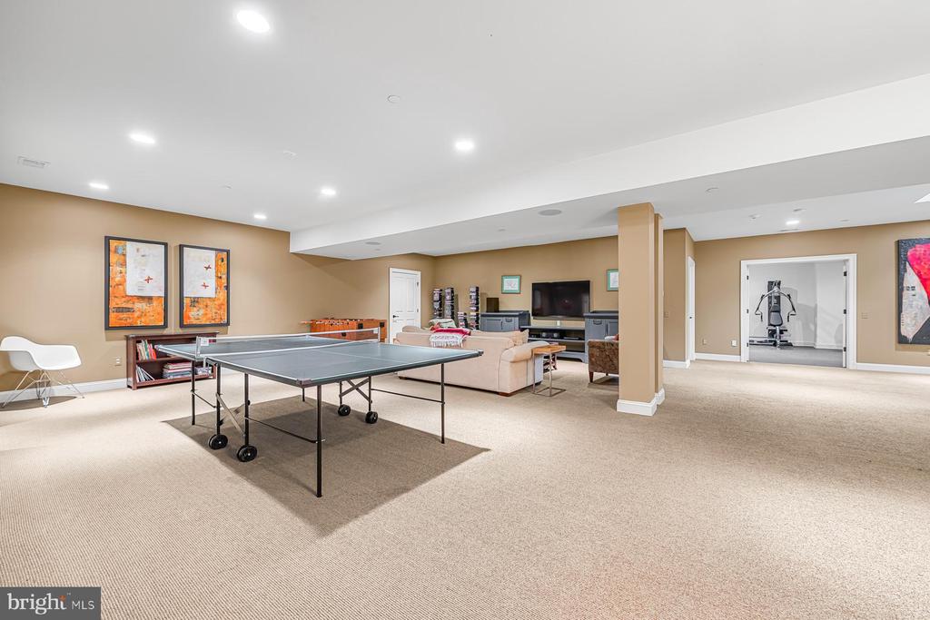 7200 FAIRFAX ROAD