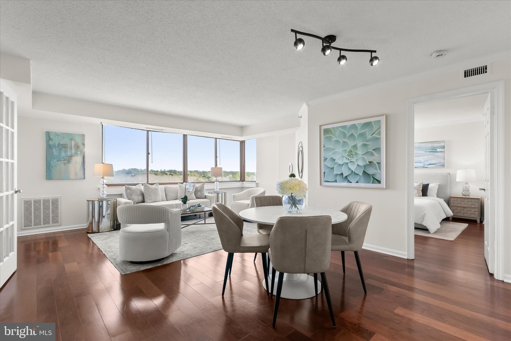 10101 GROSVENOR PLACE 1106