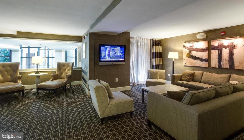 10101 GROSVENOR PLACE 1106