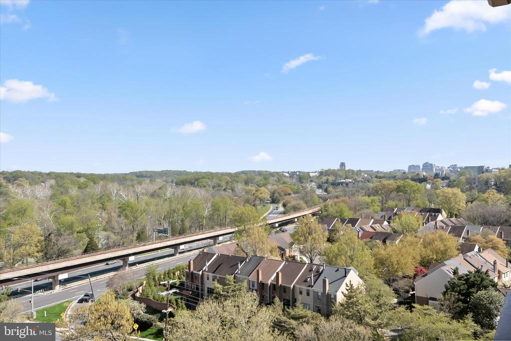 10101 GROSVENOR PLACE 1106