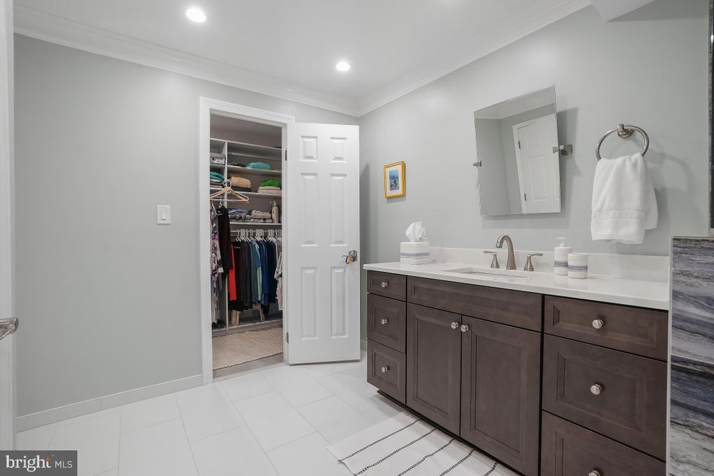 11400 STRAND DRIVE R-414