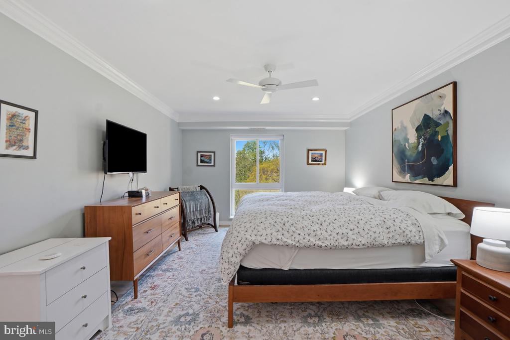 11400 STRAND DRIVE R-414