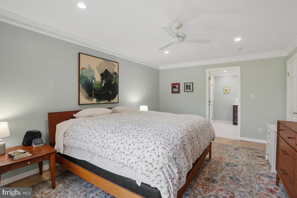 11400 STRAND DRIVE R-414