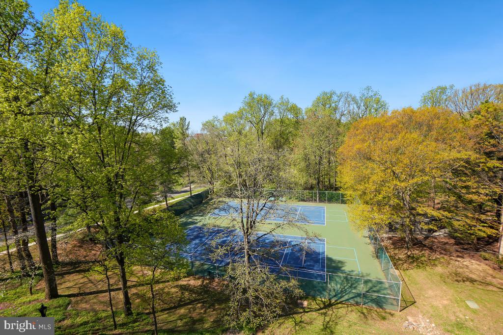 11400 STRAND DRIVE R-414