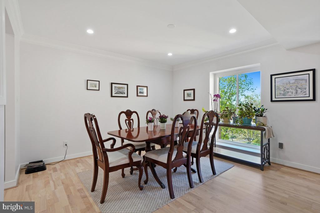 11400 STRAND DRIVE R-414