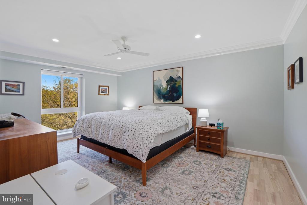 11400 STRAND DRIVE R-414