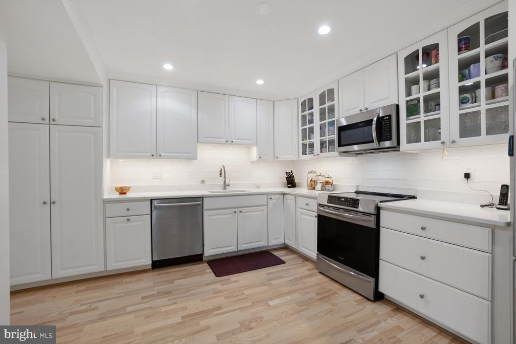 11400 STRAND DRIVE R-414