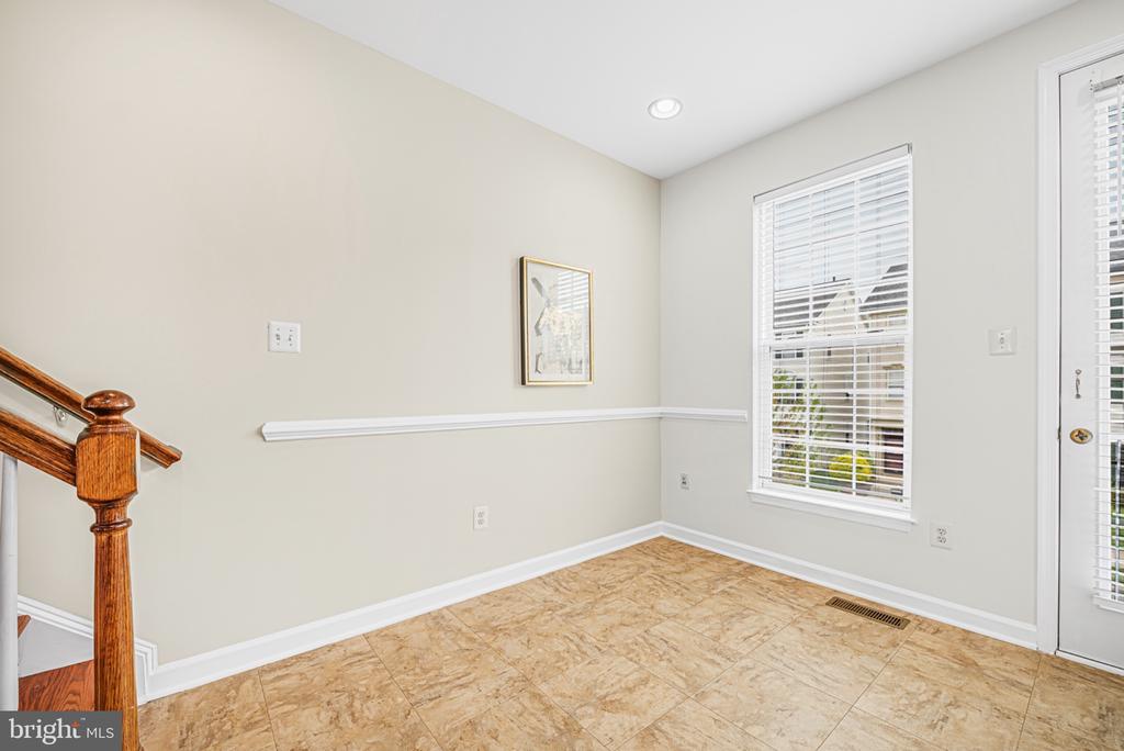 631 GATESTONE STREET