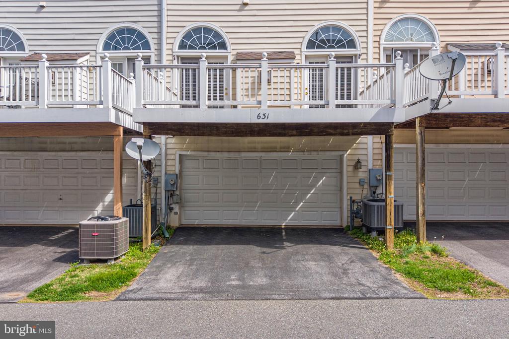 631 GATESTONE STREET