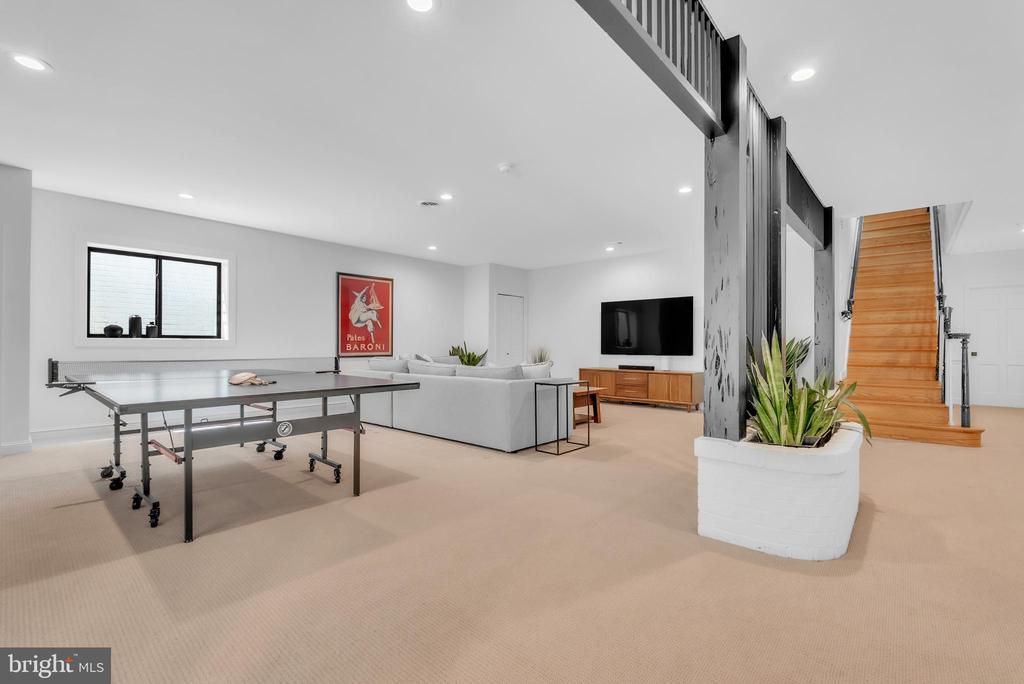 14 STANMORE COURT