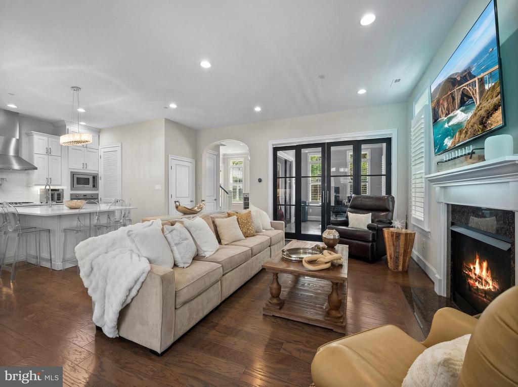 311 STRUMMER LANE