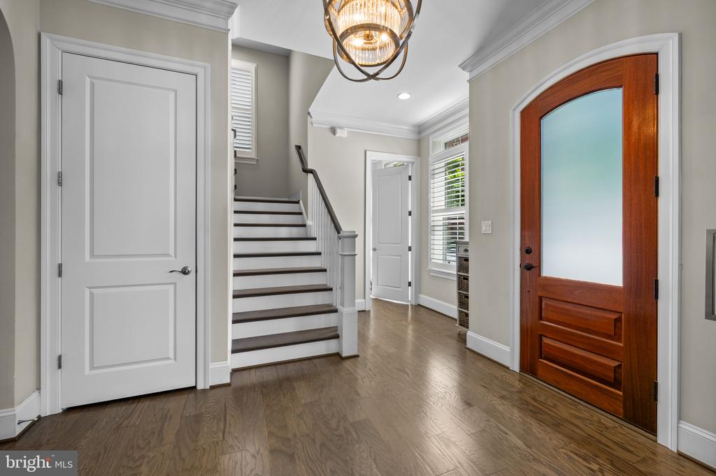 311 STRUMMER LANE