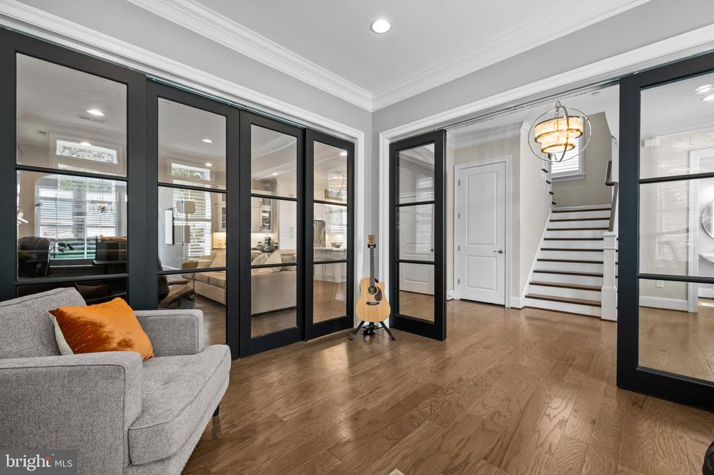 311 STRUMMER LANE