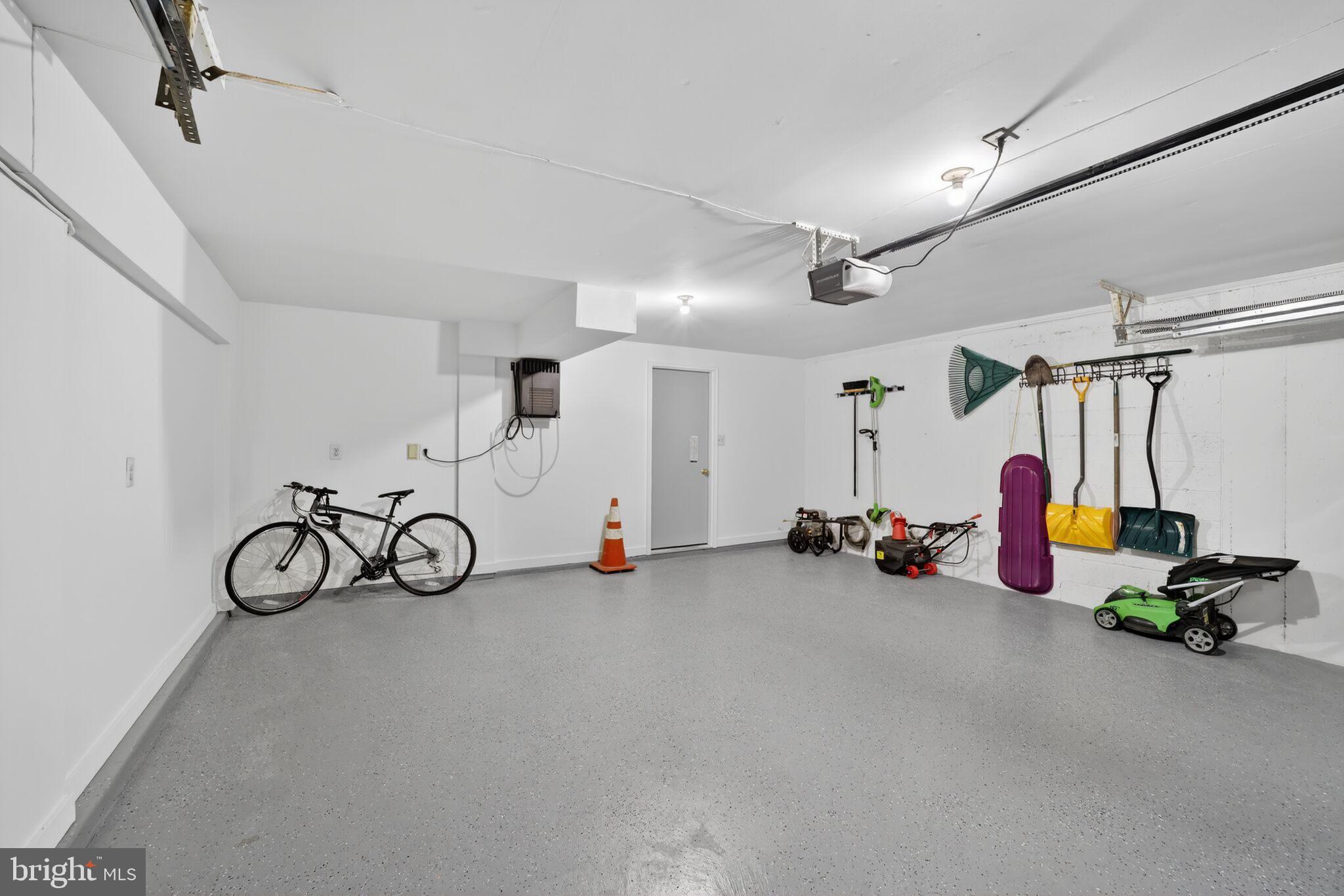 5115 CAPE COD COURT