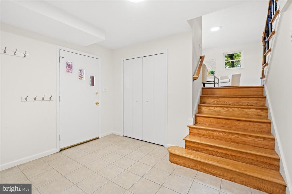 2317 ROSS ROAD