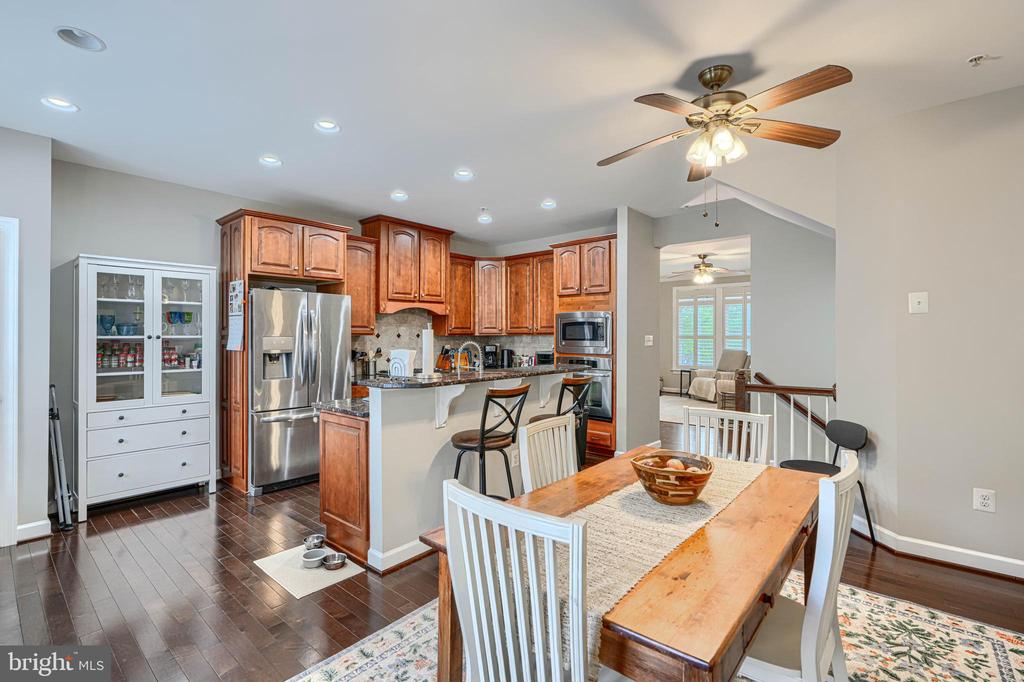 432 GRAND STREET