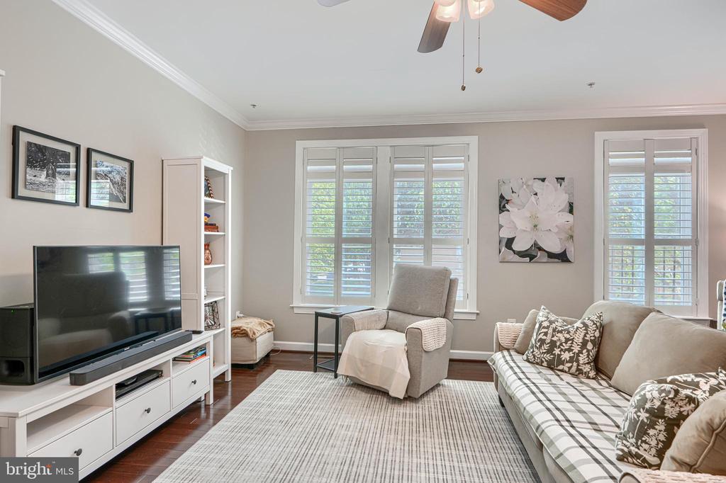 432 GRAND STREET