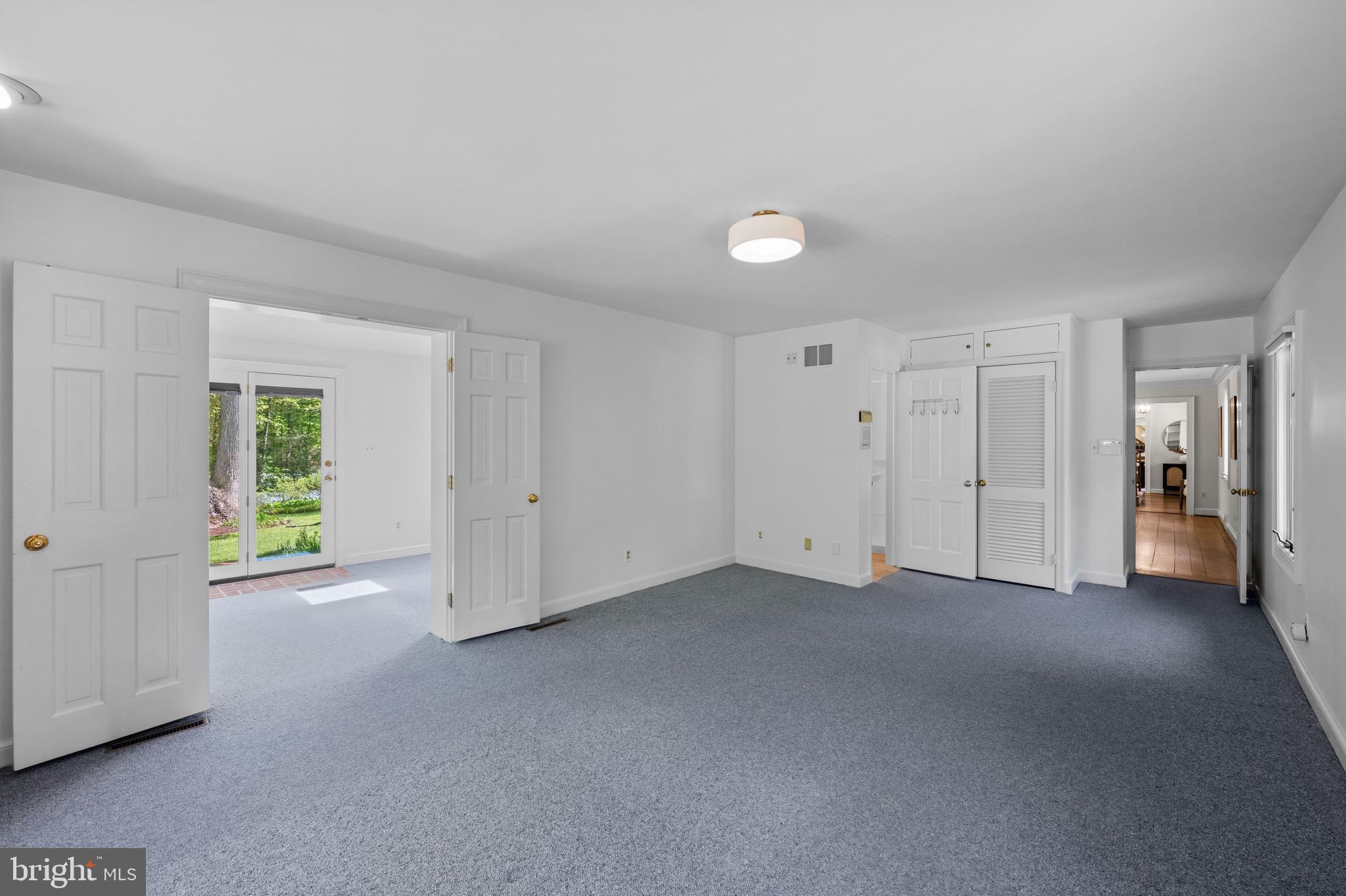 7019 ARMAT DRIVE