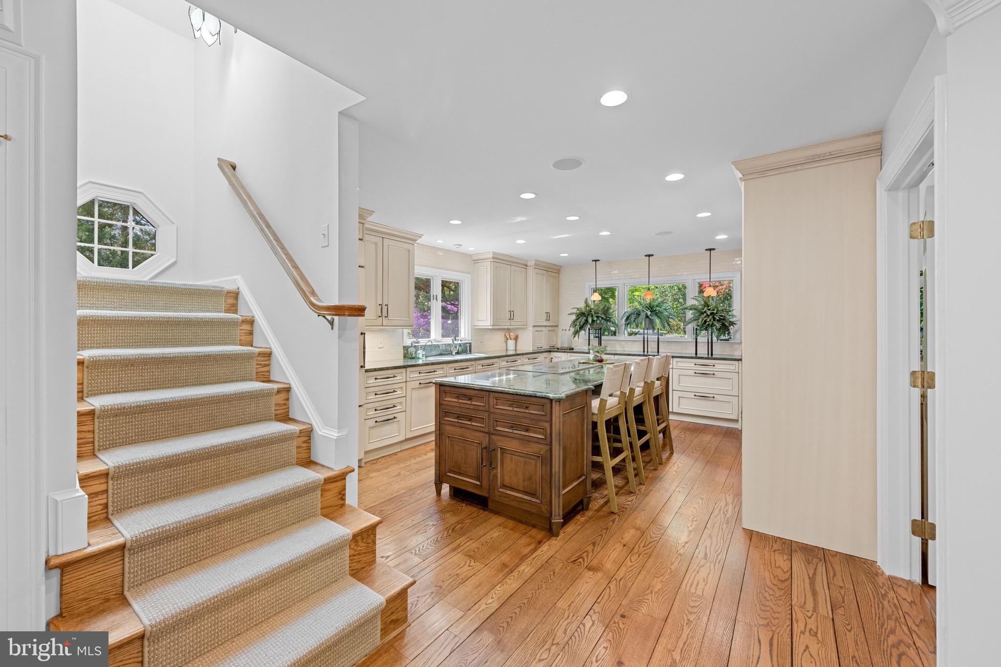 7019 ARMAT DRIVE