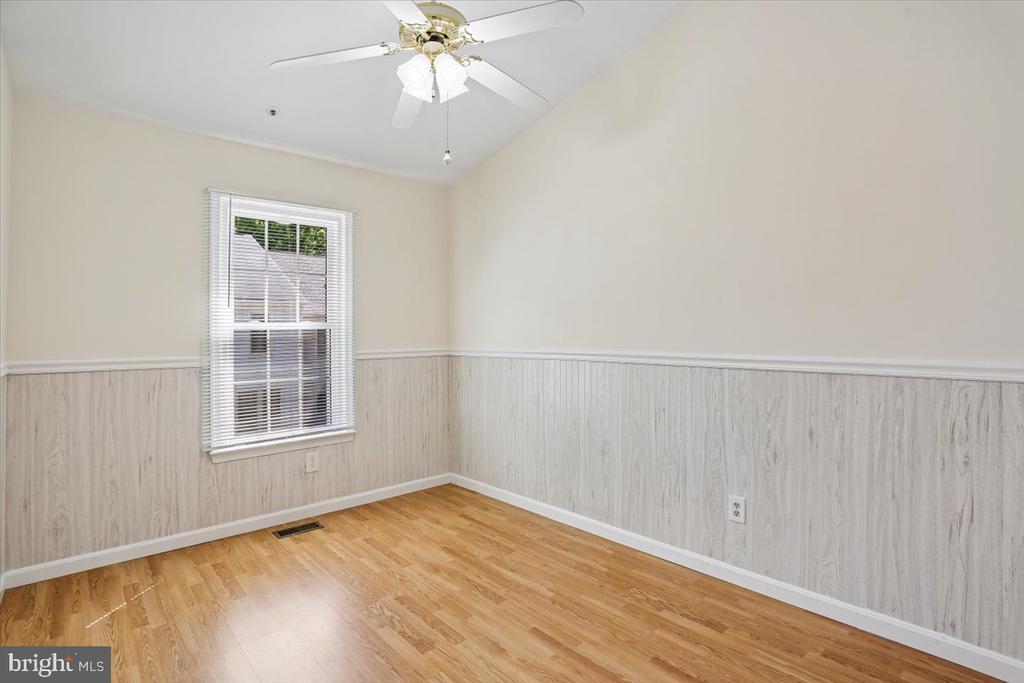 9 FOUNTAIN VALLEY COURT