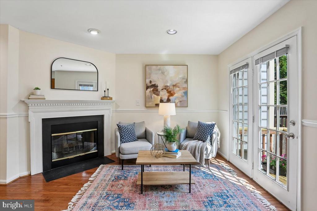 9 FOUNTAIN VALLEY COURT